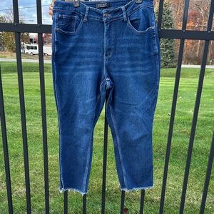 Judy Blue Dark Blue Ankle Jeans women’s 18